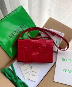 Bottega Veneta Cassette Red 9.1in/23cm